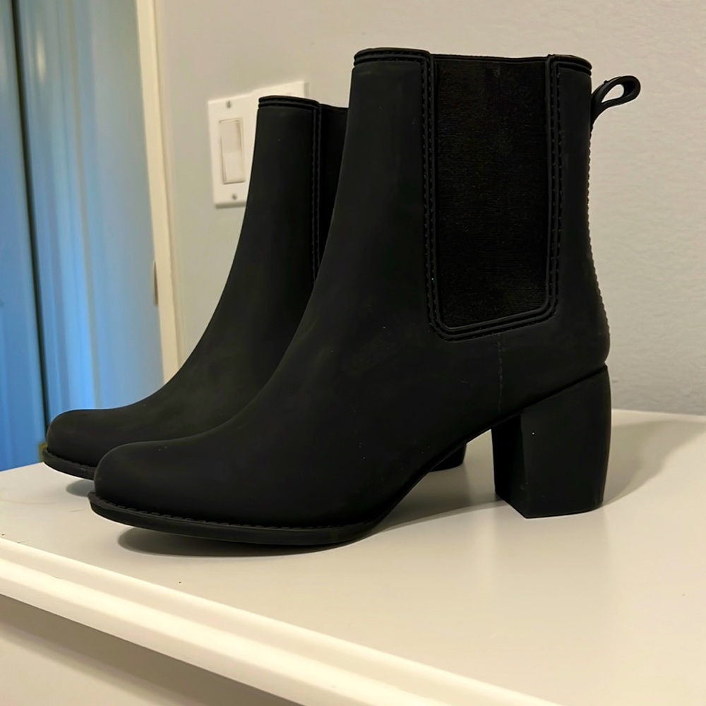 Havana last Jeffery Campbell water resistant black booties